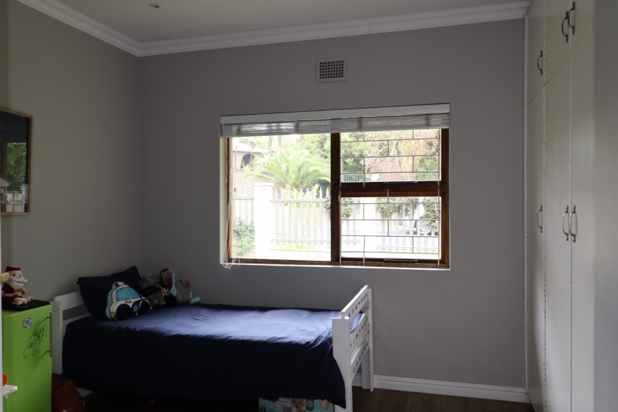 5 Bedroom Property for Sale in Vierlanden Western Cape